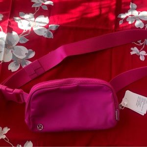 NWT Lululemon Everything Belt Bag Sonic Pink